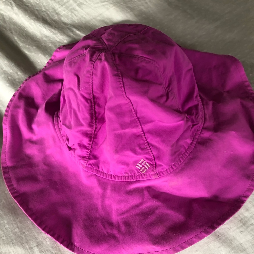 Columbia packable toddler pink Sunhat folds into a whale